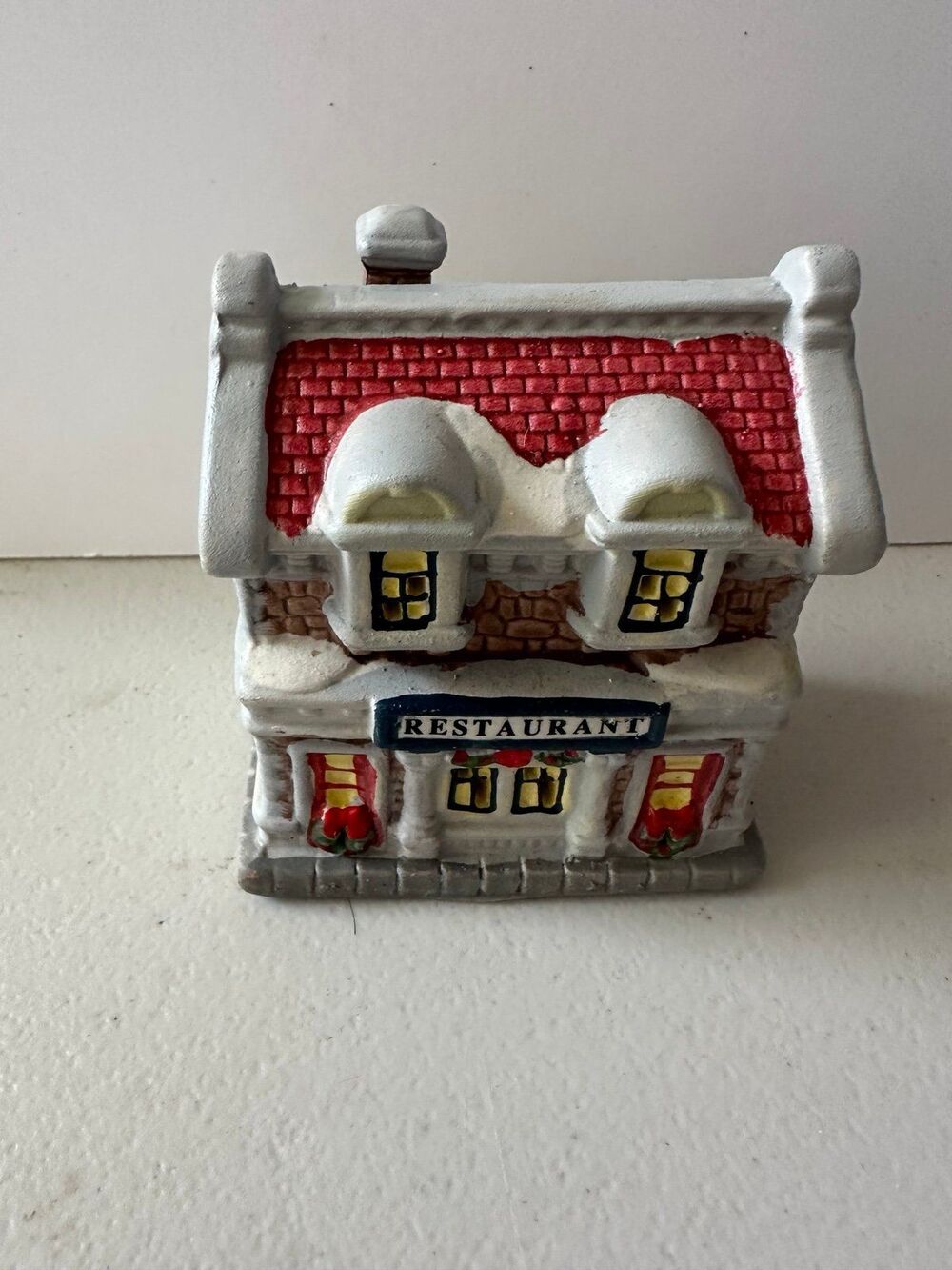 Vtg Miniature Colonial Village Christmas Winter Ceramic Restaurant House Town